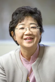 上橋菜穂子