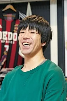 ツジトモ 