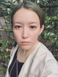 諏訪さやか