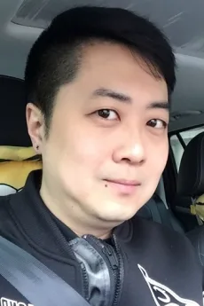 张震