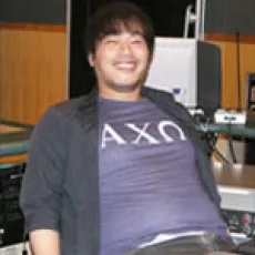 石井満
