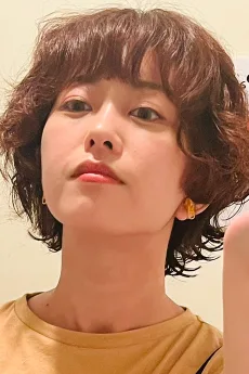 宮かなえ