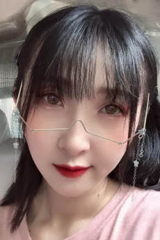 梁爽
