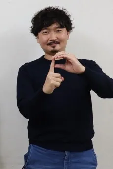 穴井健太郎