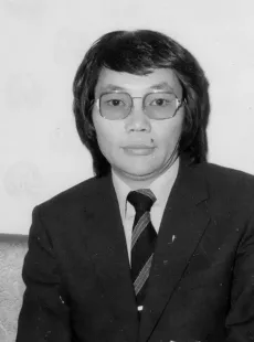 勝目梓