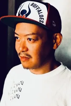 呉服隆一
