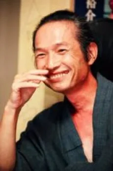 青柳裕介