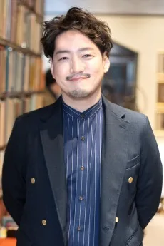 宇山佳佑