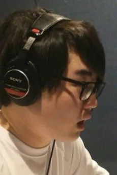 宮野ひかる