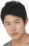 鈴木亮平