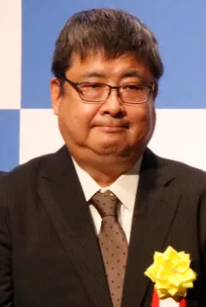 安達健裕