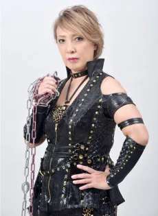 尾崎魔弓